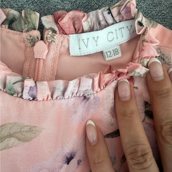 Ivy City Co Toddler Tiered Floral Dress 12-18 M - Picture 2 of 7